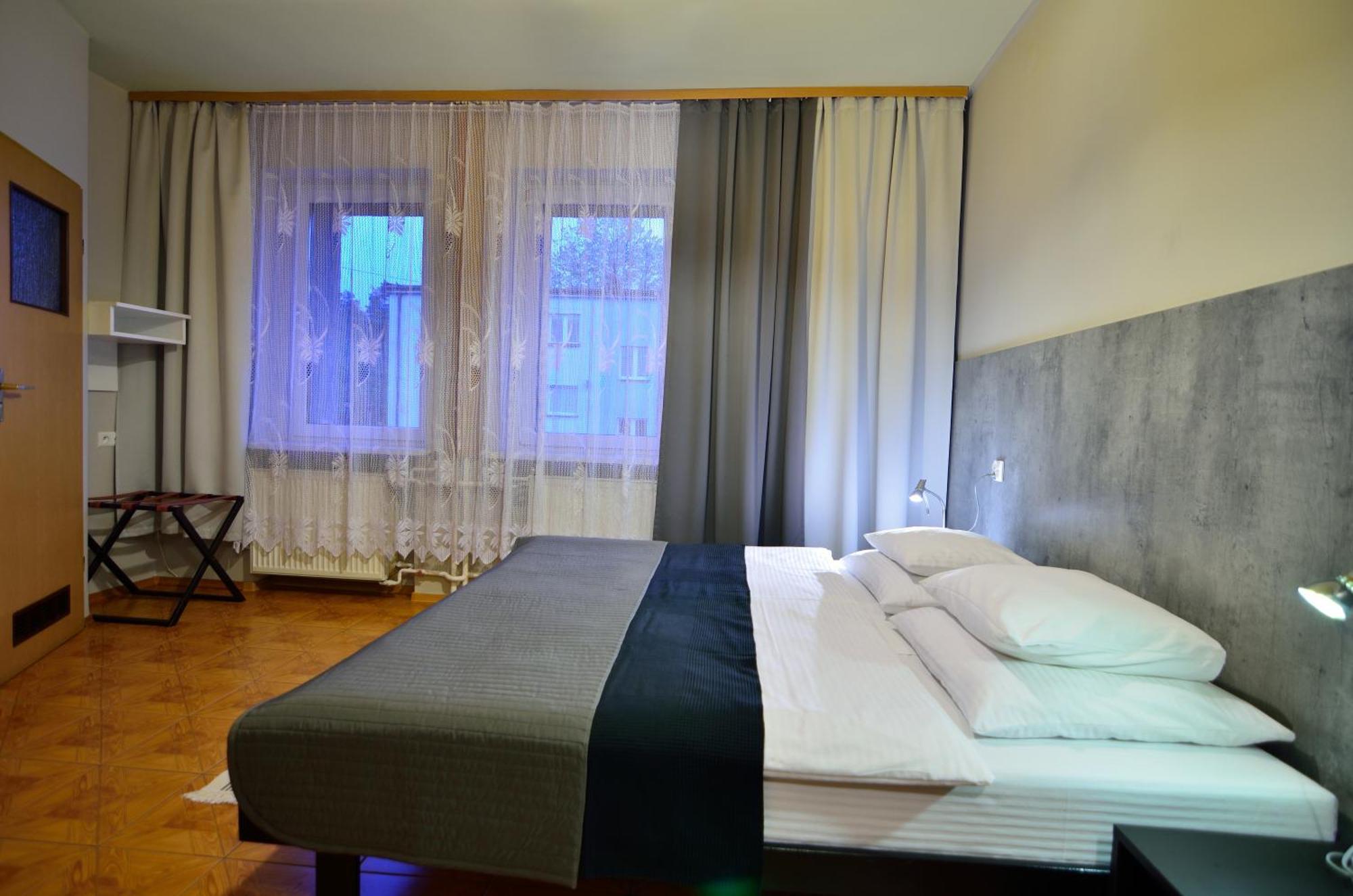 Hotel Gracja Kuznia Raciborska 外观 照片