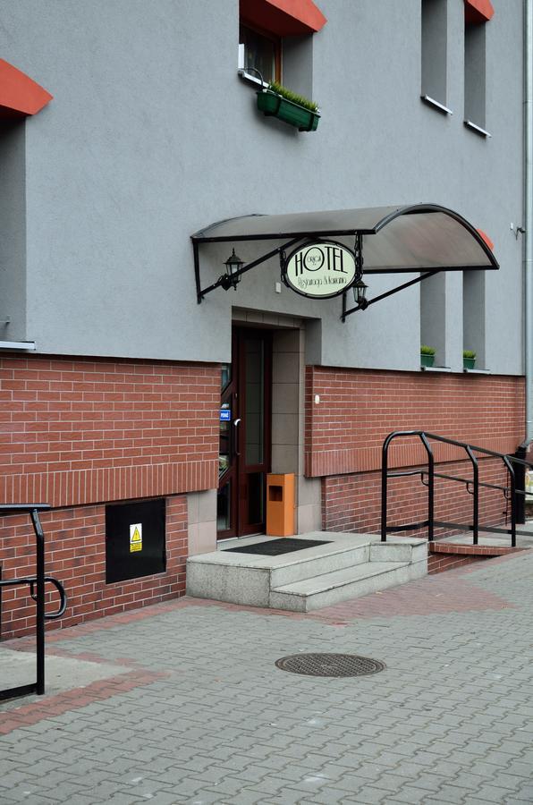 Hotel Gracja Kuznia Raciborska 外观 照片